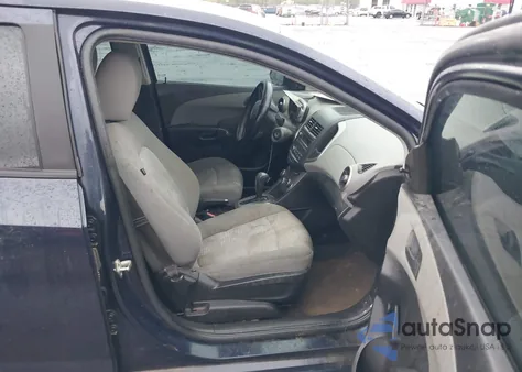 2015 Chevrolet Sonic Ls Auto из США, поврежденный, VIN 1G1JA6SH9F4115410